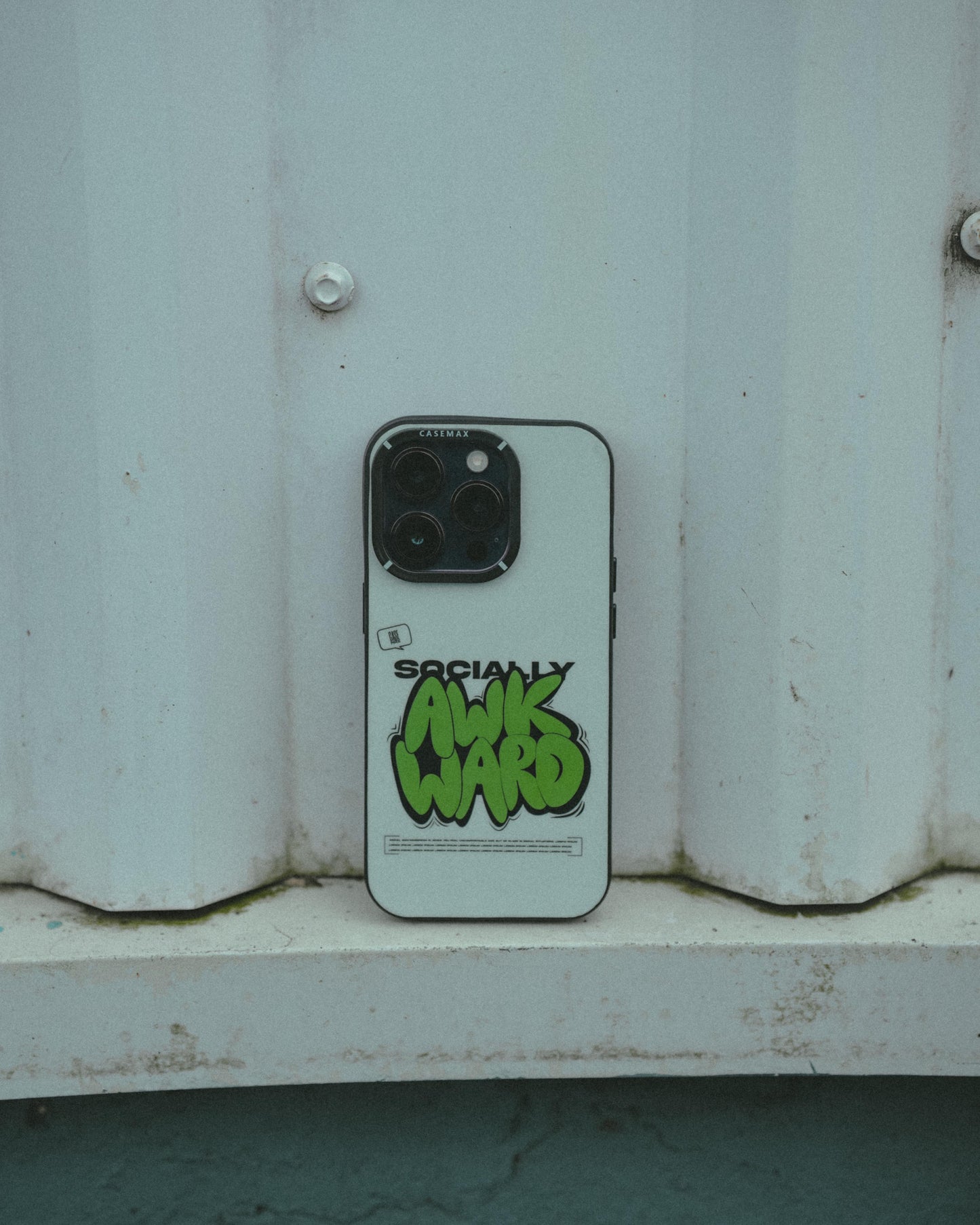 SOCIALLY AWKARD CASE